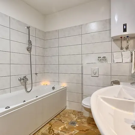 Urban Luxury Σπλιτ