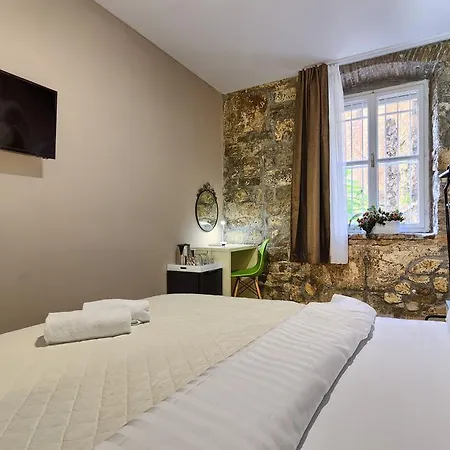 Πανσιόν Urban Luxury 4*