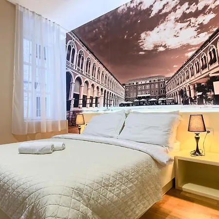 Πανσιόν Urban Luxury 4*