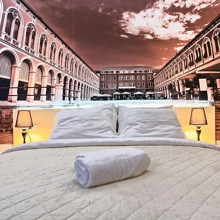Πανσιόν Urban Luxury Σπλιτ