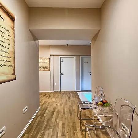 Urban Luxury Гостевой дом